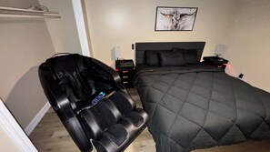 3 bedrooms, iron/ironing board, WiFi, bed sheets - The Quiet Waterfront Escape - Loaded with Amenities (Fort Walton Beach)