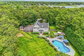 Exterior - Hamptons Family Getaway (Hampton Bays)