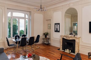 Interior - Riviera Escape (Montreux)