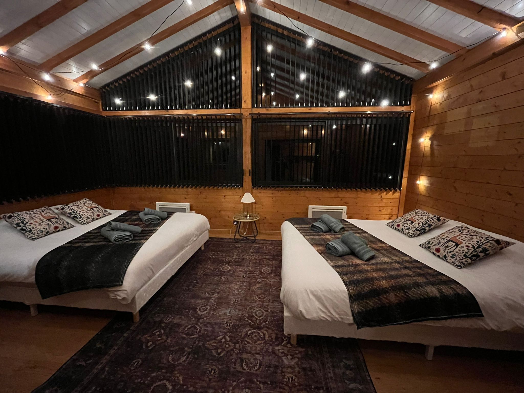 5 bedrooms, iron/ironing board, free WiFi, bed sheets