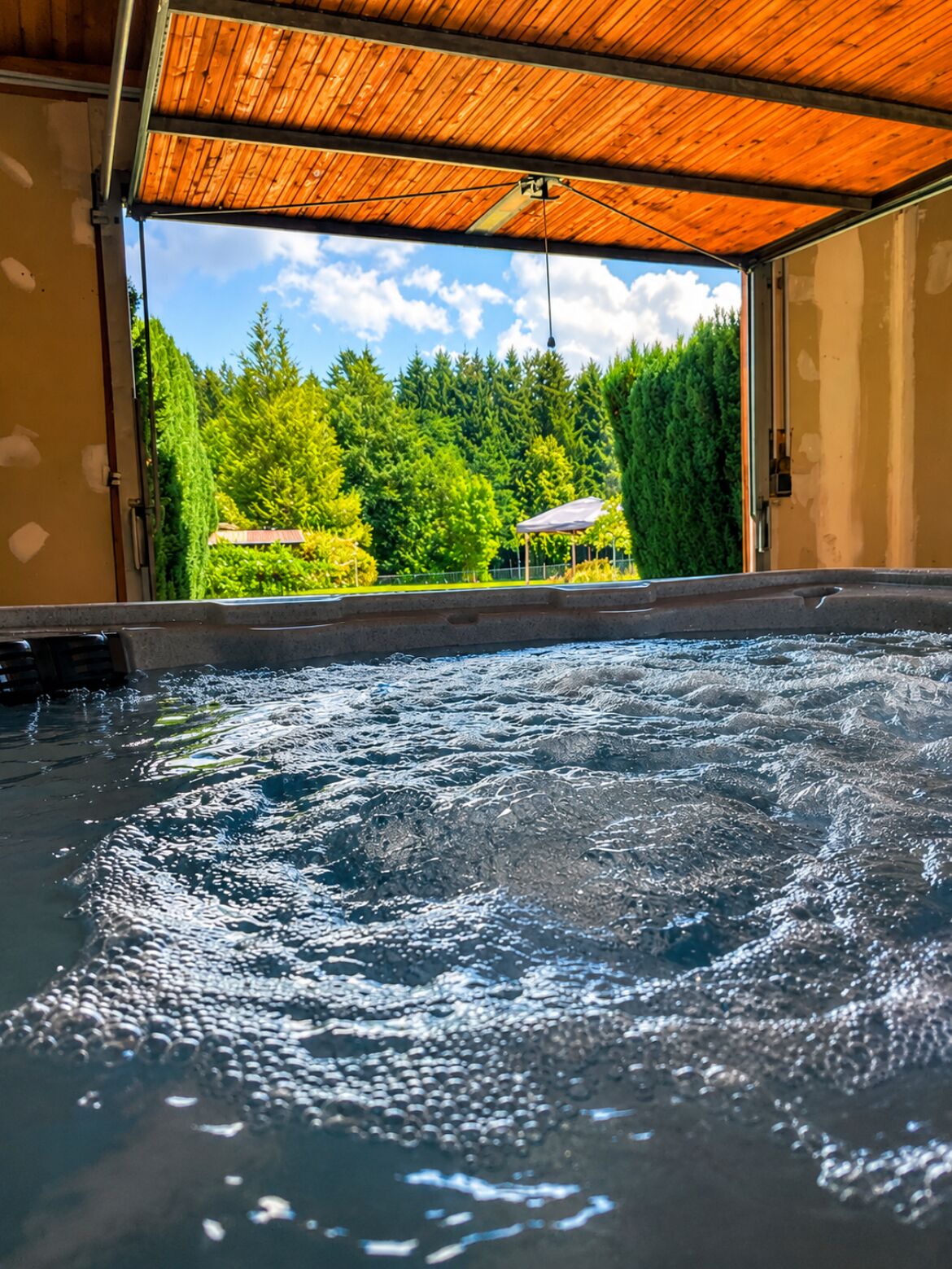 Outdoor spa tub