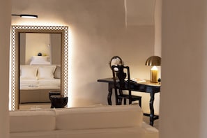 Suite Luxe, vue jardin | Coin séjour