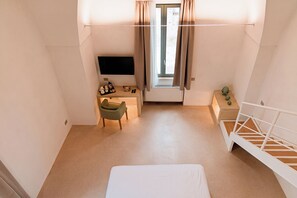 Deluxe Suite, Garden View | In-room safe, desk, blackout drapes, soundproofing - Masseria Eirene (Lecce)