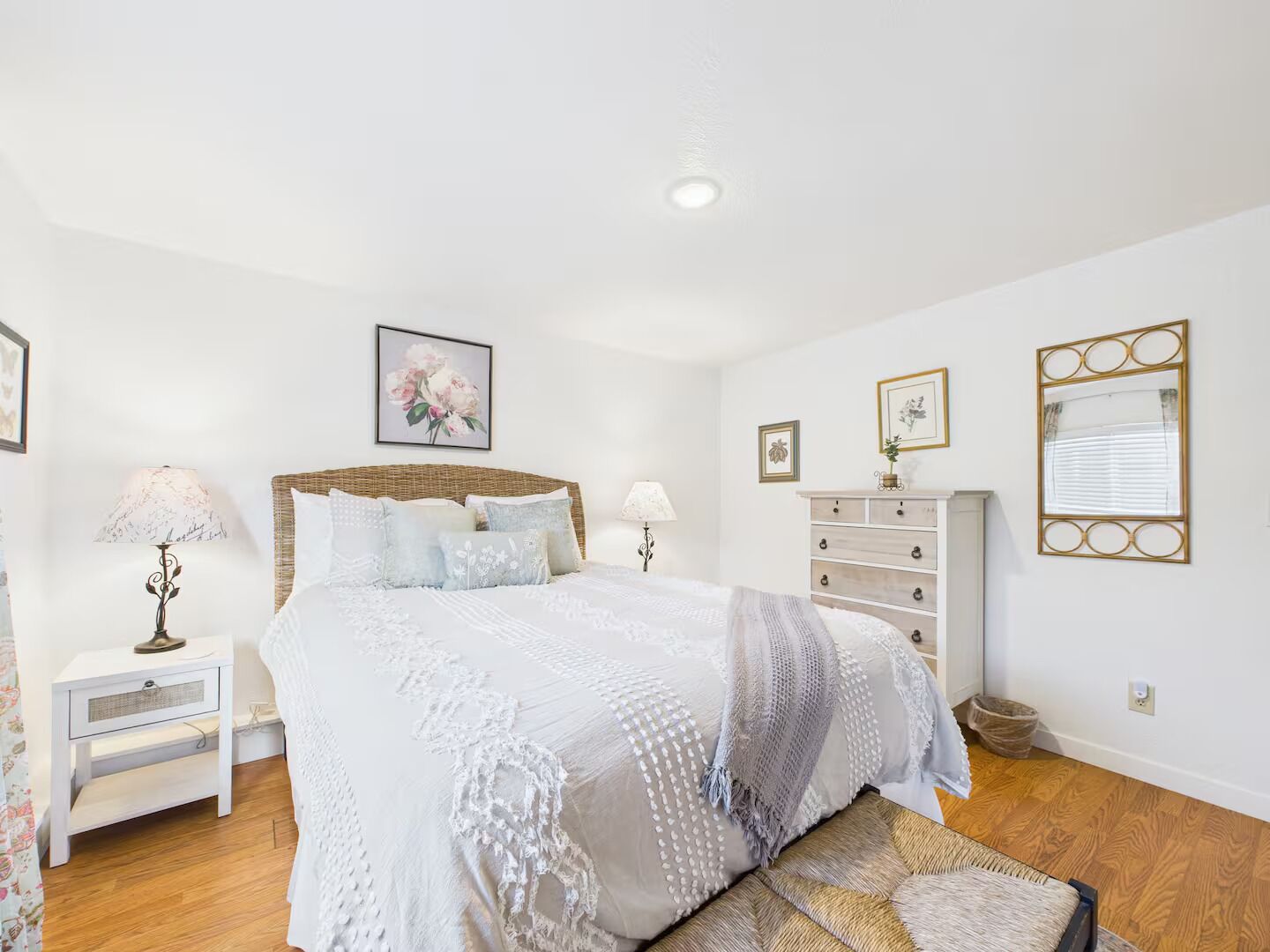 2 bedrooms, desk, iron/ironing board, free WiFi