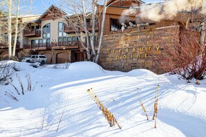 المنشأة من الخارج