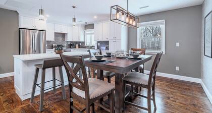 4 Bd Paradise Gorgeous Design Close to All!