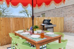 Outdoor dining