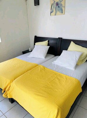 3 bedrooms, iron/ironing board, WiFi