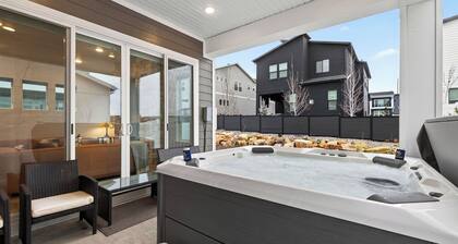 Poppy Peak by Avantstay Hot Tub + Game Room Near Skiing + Trails Spacious Park City Escape