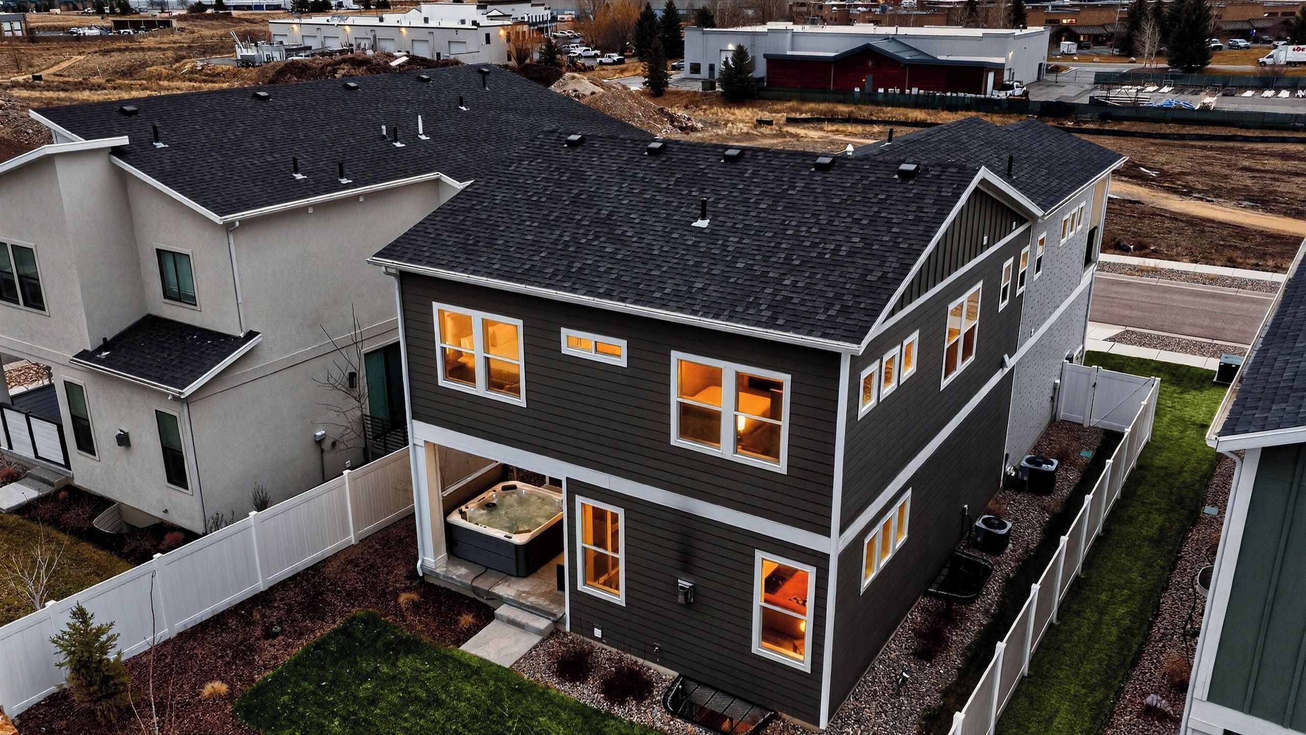 House (5 Bedrooms) | Interior