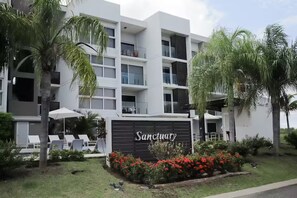 Exterior - Breezy Mountain View -S1-207- 2 bed, 2 bath (Punta Chame)