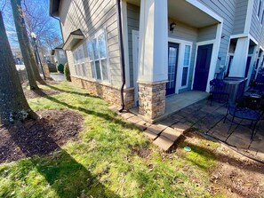 Terrace/patio - Reedy River Retreat - Walk to Everything Downtown (Greenville)