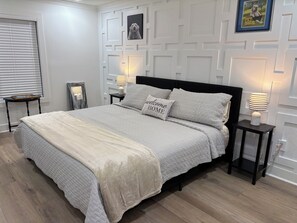 1 bedroom, free WiFi, bed sheets - Cozy 1-bedroom beach cottage located two blocks form the beach! (Gulfport)