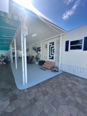 Exterior detail - Cozy Trailer Retreat - Key Largo (key largo)