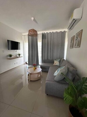 TV - Cozy Garden Apartment with BBQ – Punta Cana (Punta Cana)