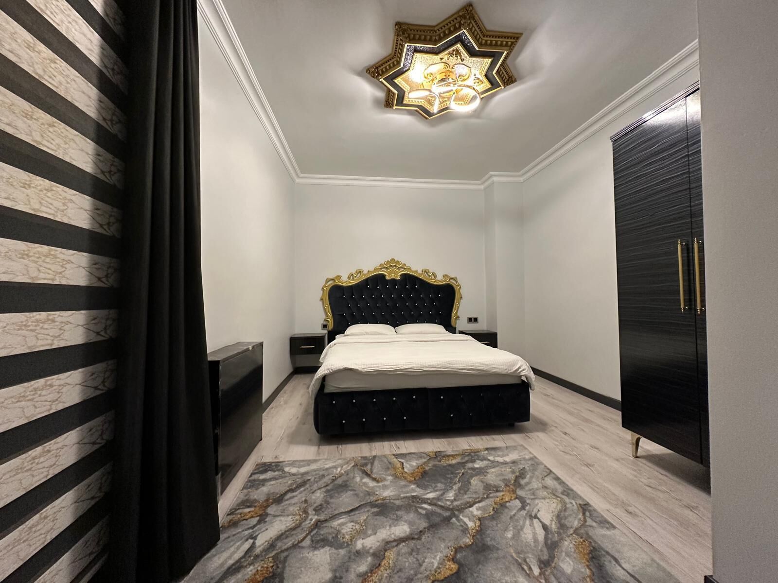 Planxa i posts de planxar i wifi gratuïta 