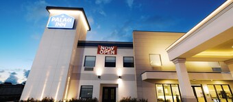 Palace Inn Blue 290 W 43rd & Bingle Rd