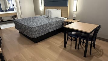 Enkeltrom – deluxe | Memory foam-senger, skrivebord og skrivebord for bærbar PC