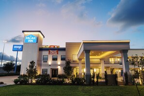 Front of property - Palace Inn Blue 290 W 43rd & Bingle Rd (Houston)
