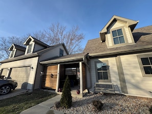 Exterior - Classic Old Town Charm, Thoughtfully Elevated retreat for visits &extended stays (Greenwood)