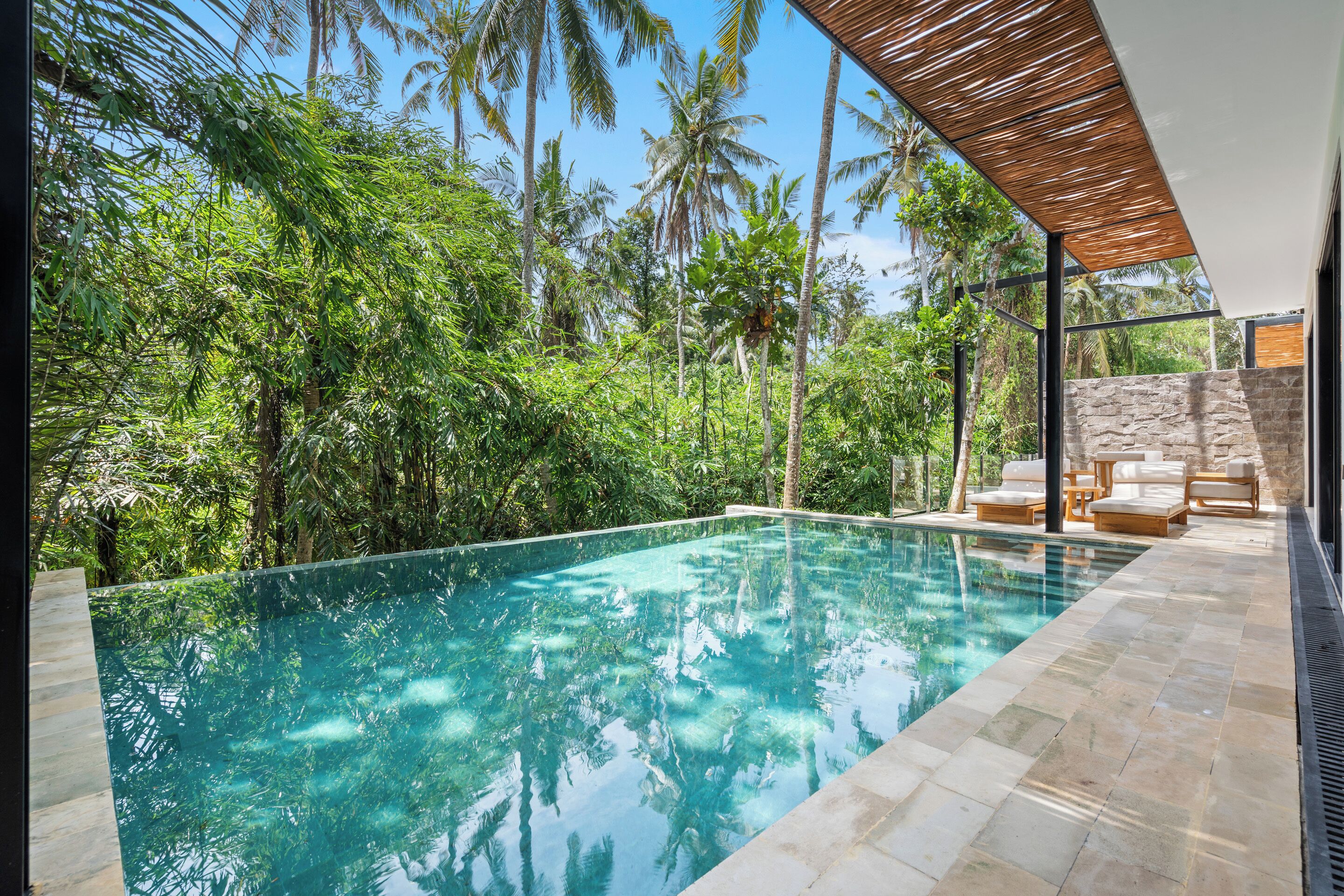 Outdoor pool, pool umbrellas, sun loungers