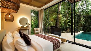 In-room safe, individually decorated, individually furnished, desk