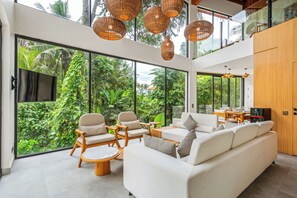 2br Seraya Villa with Private Pool | Utsikt fra rommet