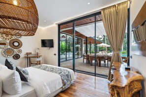 Senior-Villa, 4 Schlafzimmer, eigener Pool