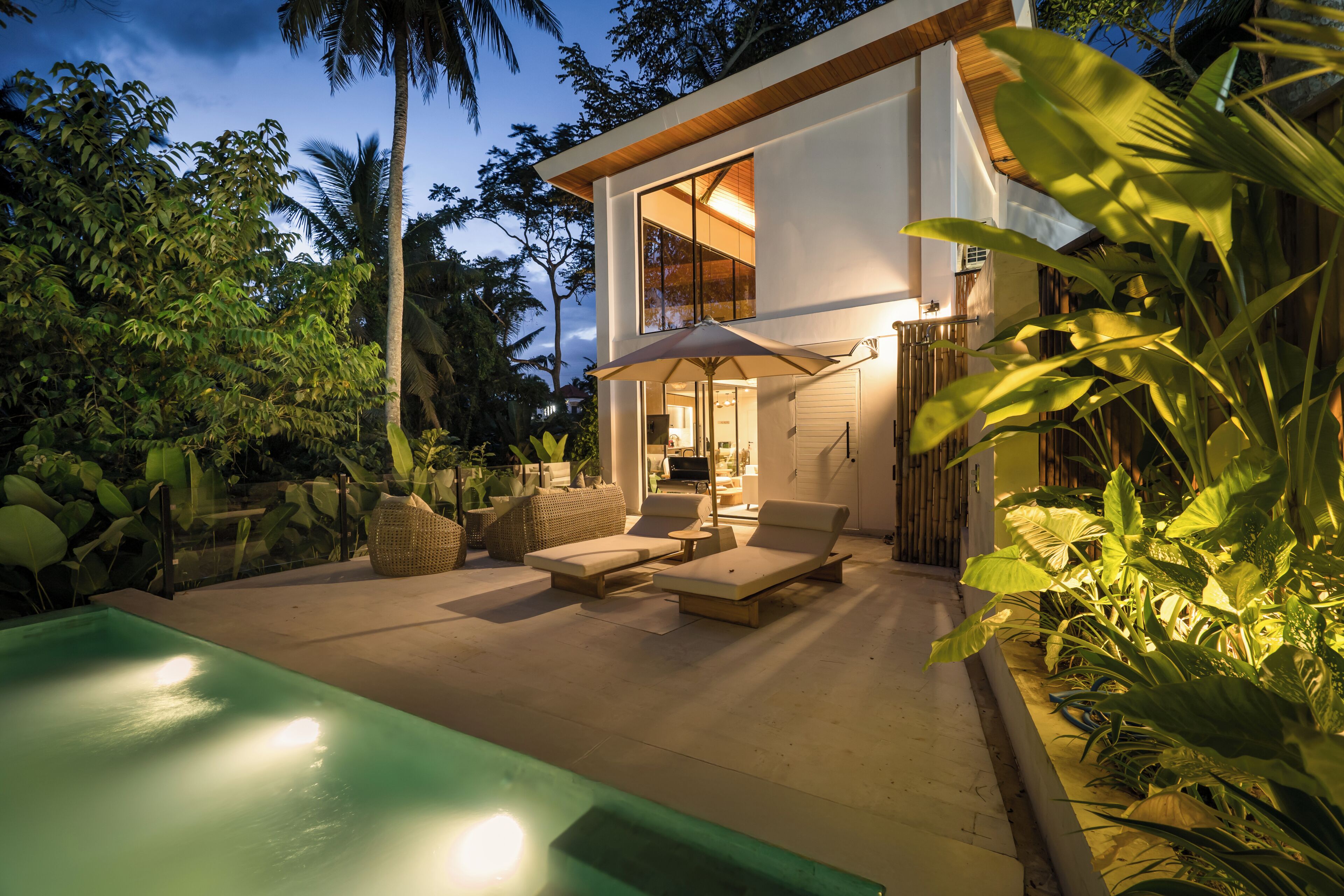 2br Seraya Villa with Private Pool | Terrasse/Patio