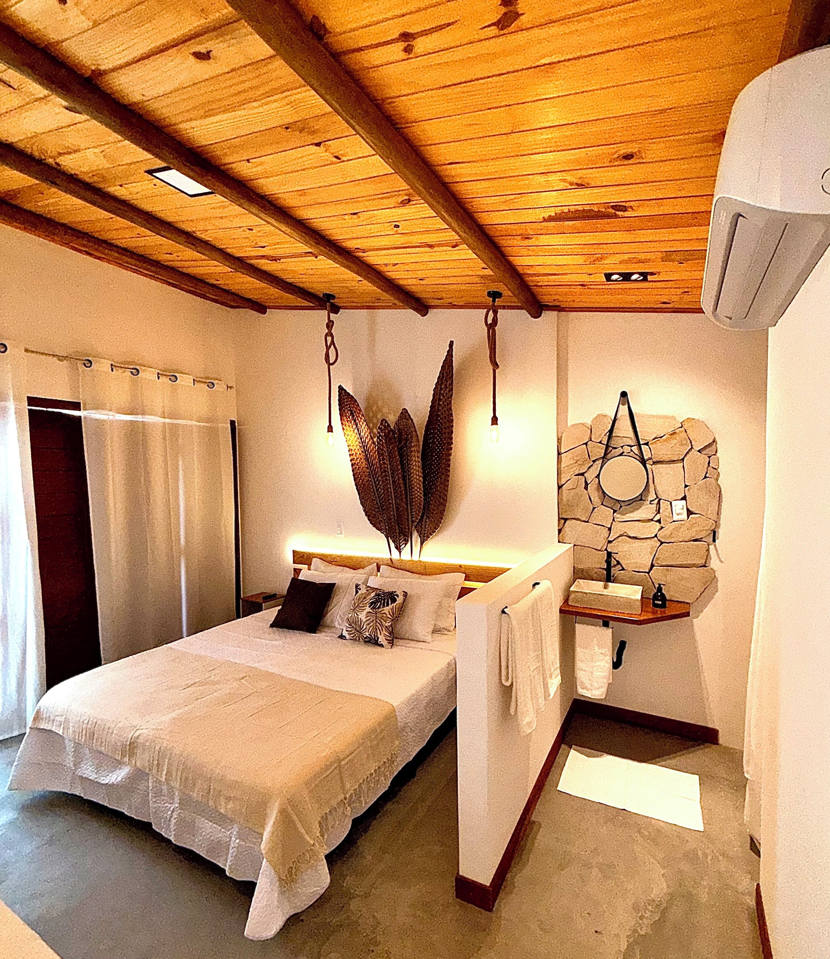 Luxury Suite, Non Smoking | Desk, laptop workspace, free WiFi