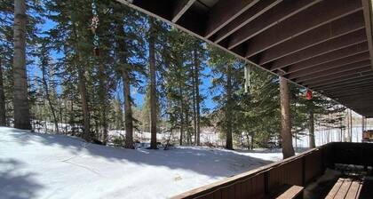 Ski In/Out 2-bedroom condo in Brian Head - Secluded in the Pines & Pond Nearby