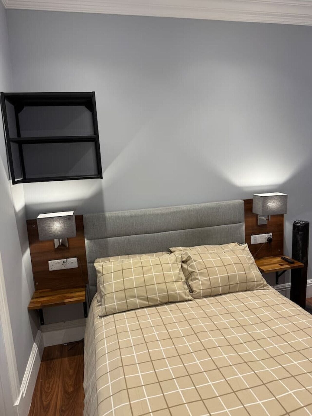 Schreibtisch, Bügeleisen/Bügelbrett, WLAN, Bettwäsche