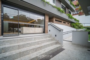 Perushuoneisto | Yksityiskohta ulkoa