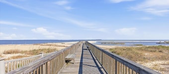 Beach-Ready Hilton Head Condo w Resort Amenities!