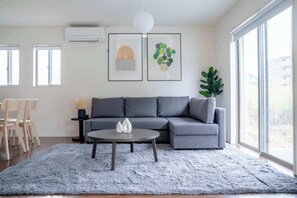 Living area - 25 mins to Aso Volcano Serene 4BR House by Restavio (Ozu)