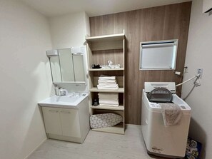 Bathroom - defaultName (Ozu)