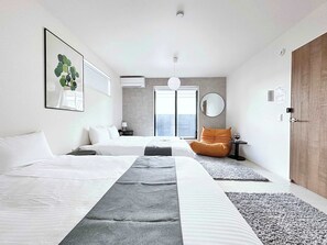 3 عدّة غرف نوم ومكواة/لوح كي وواي فاي وملاءات أسرّة