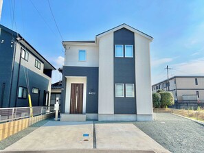 Exterior - 10 mins to Kumamoto Airport Bright 4BR Home by Restavio (Ozu)