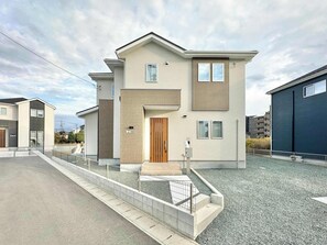 Exterior - 4BR Retreat 25 mins to Aso Volcano by Restavio (Ozu)