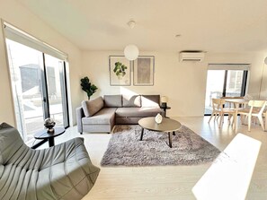 Télévision, espaces bureaux