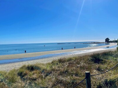 Kākāriki Bach - Beach haven in Patons Rock