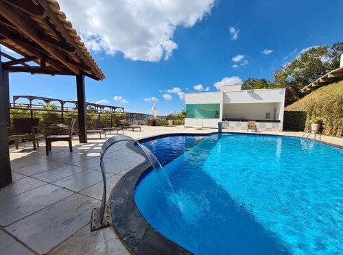 Complete two-story house in Escarpas do Lago – Comfort and Leisure: Your Dream Retreat