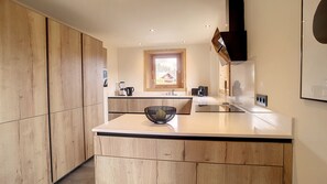 Fridge, microwave, oven, dishwasher - 1 Chalet des Prés - (Demi-Quartier)