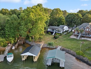 Exterior - Tranquility on the Lake (Lake Norman of Catawba)
