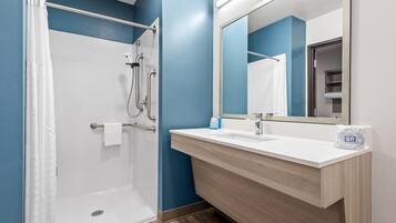 Suite, 1 Queen Bed, Transfer Shower, Non Smoking