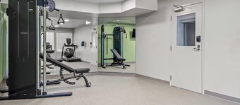 Woodspring Suites Lancaster North