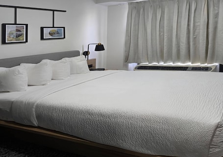 Quarto standard, 1 cama King, para não fumantes. Sleep Inn