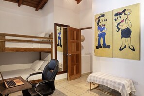 2 bedrooms, desk, WiFi, bed sheets - Town House 4: Comfort and golf course view (Hacienda Iguana)