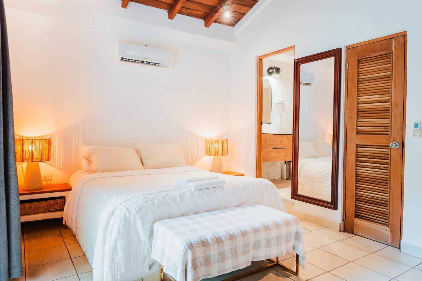 2 chambres, bureau, Wi-Fi, draps fournis