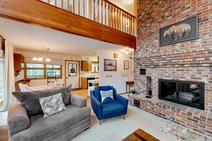 Télévision, cheminée